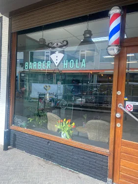 Barber Hola barbershop locatie in Apeldoorn aan Mercatorplein 20